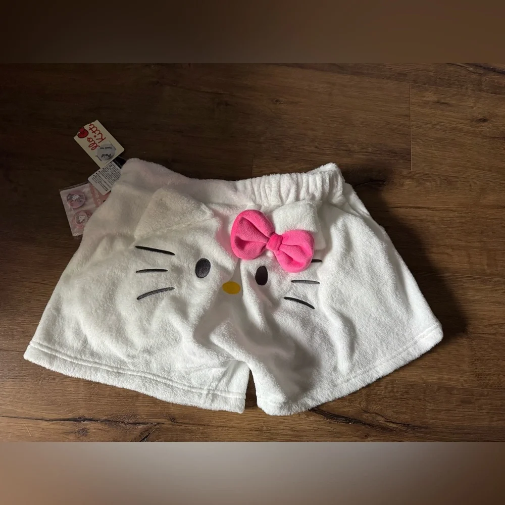 HELLO KITTY-Imported (NWT) Women's White & Pink Plush Shorts - Picture 1 of 12